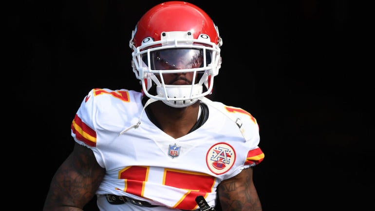 NFL: Kansas City Chiefs at Tennessee Titans