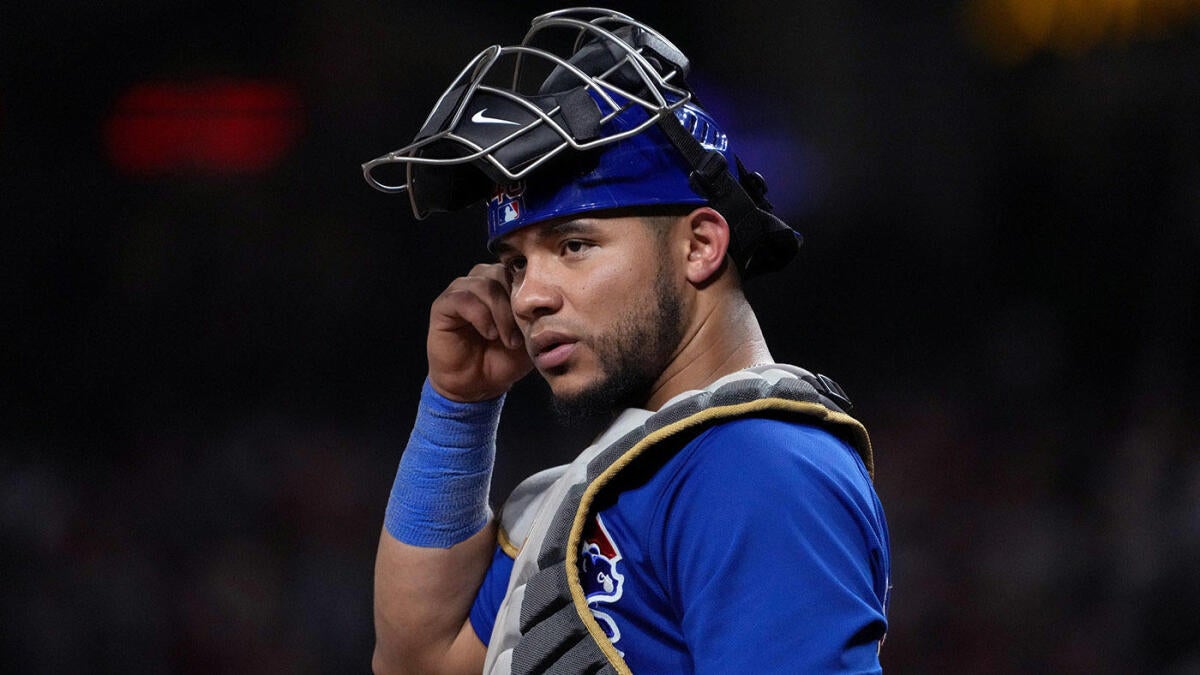 Former Chicago Cubs Catcher Willson Contreras Was Benched by