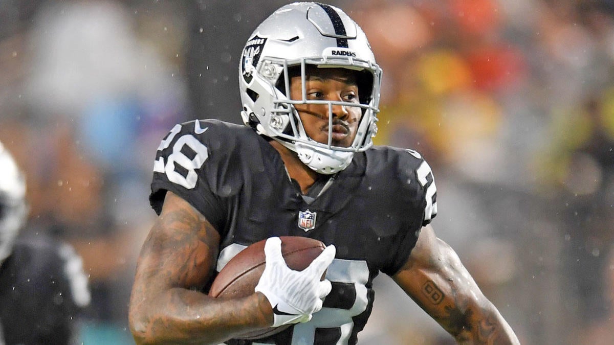 Raiders' Josh Jacobs exposes Seahawks' inability to stop the run