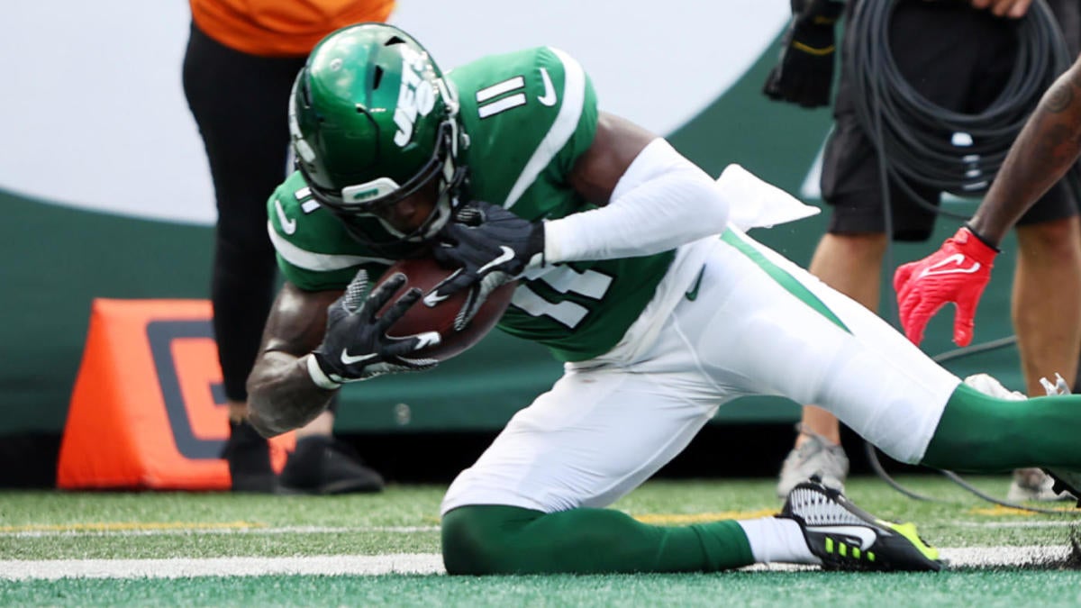 New York Jets WR Denzel Mims Sets Career High Ahead of Trade Deadline -  Sports Illustrated New York Jets News, Analysis and More