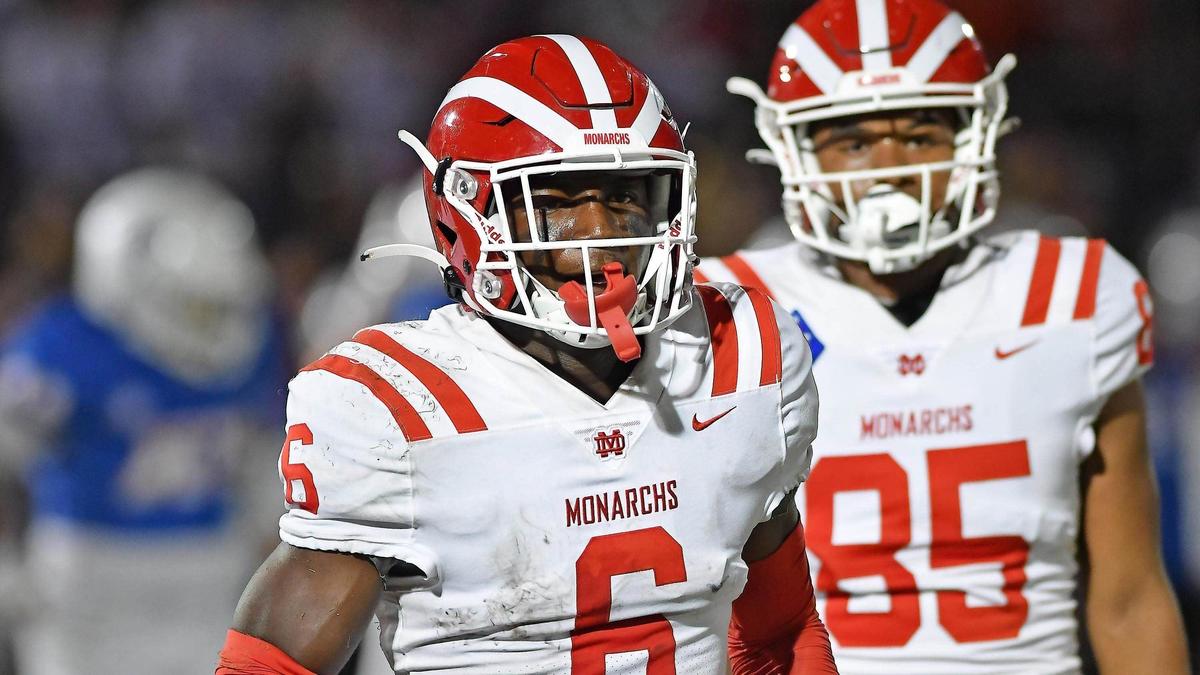 Mater Dei vs. Centennial Follow and listen live, how to watch online