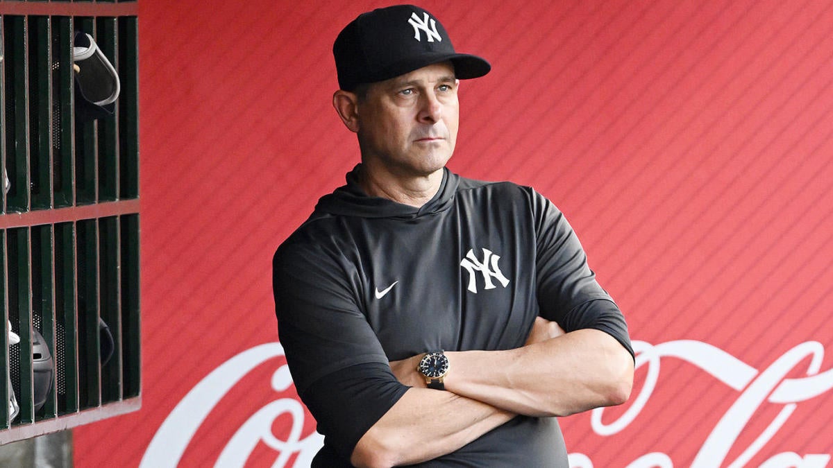 Aaron Boone, dressed in full Yankee uniform, asked by Angels security guard  for his credentials – New York Daily News