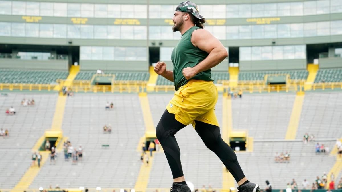 Packers place David Bakhtiari on injured reserve as knee issues continue