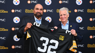 Watch: Steelers Team Wears Franco Harris Jerseys Ahead Of Tonight's Game  Against Raiders - Steelers Depot