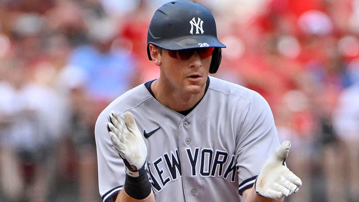 Yankees add D.J. LeMahieu to injured list 