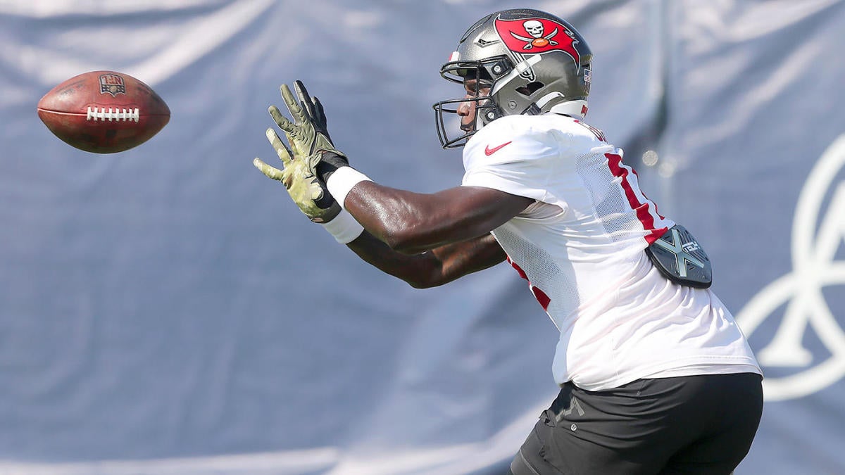 Chris Godwin injury: Buccaneers WR out for rest of Week 1 game vs. Cowboys  with hamstring injury - DraftKings Network