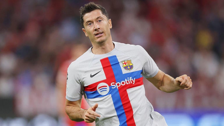 robert-lewandowski-barcelona-cbs-getty.jpg
