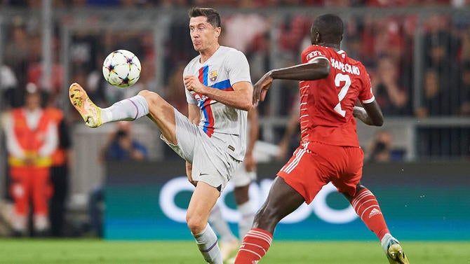 gettyimages-1243205107-lewandowski-upamecano-2022-ucl-md2-1h-1400.jpg