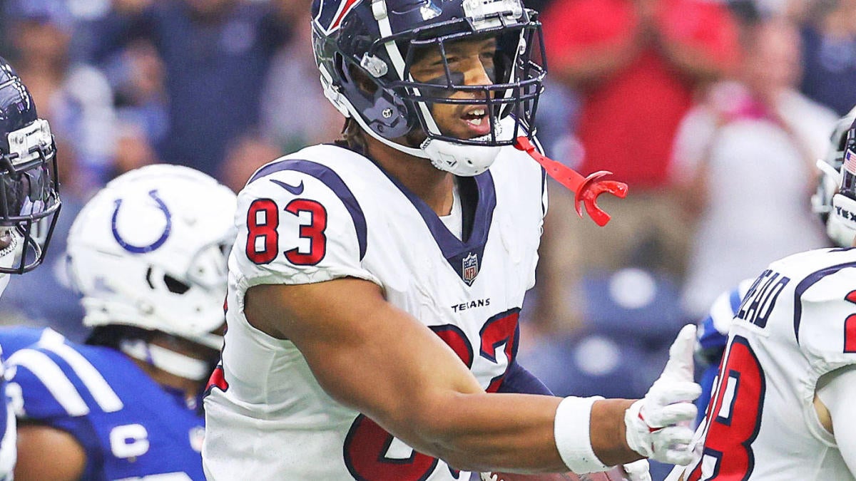 OJ Howard, Brevin Jordan fantasy advice: Start or sit the Texans