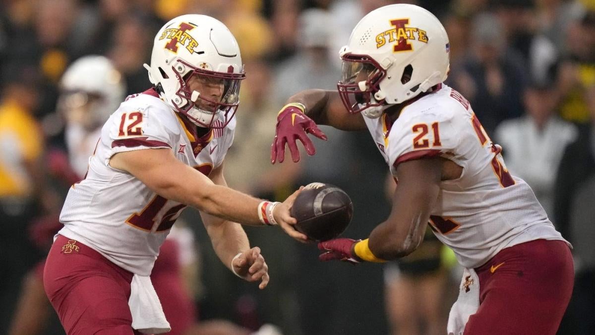 Iowa State football: Experts predict great things for Iowa State