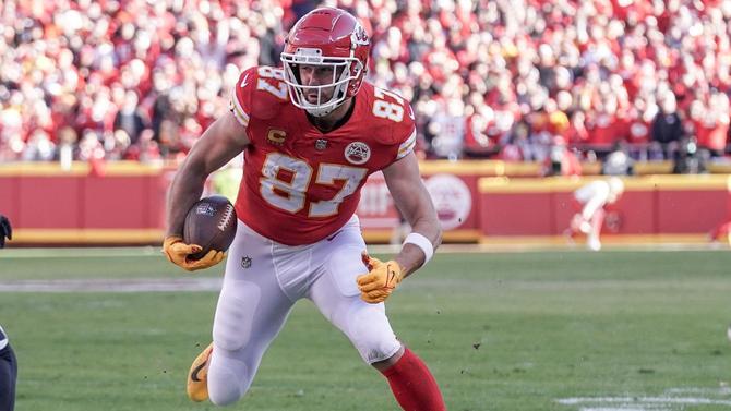 travis-kelce-usatsi-chiefs.jpg