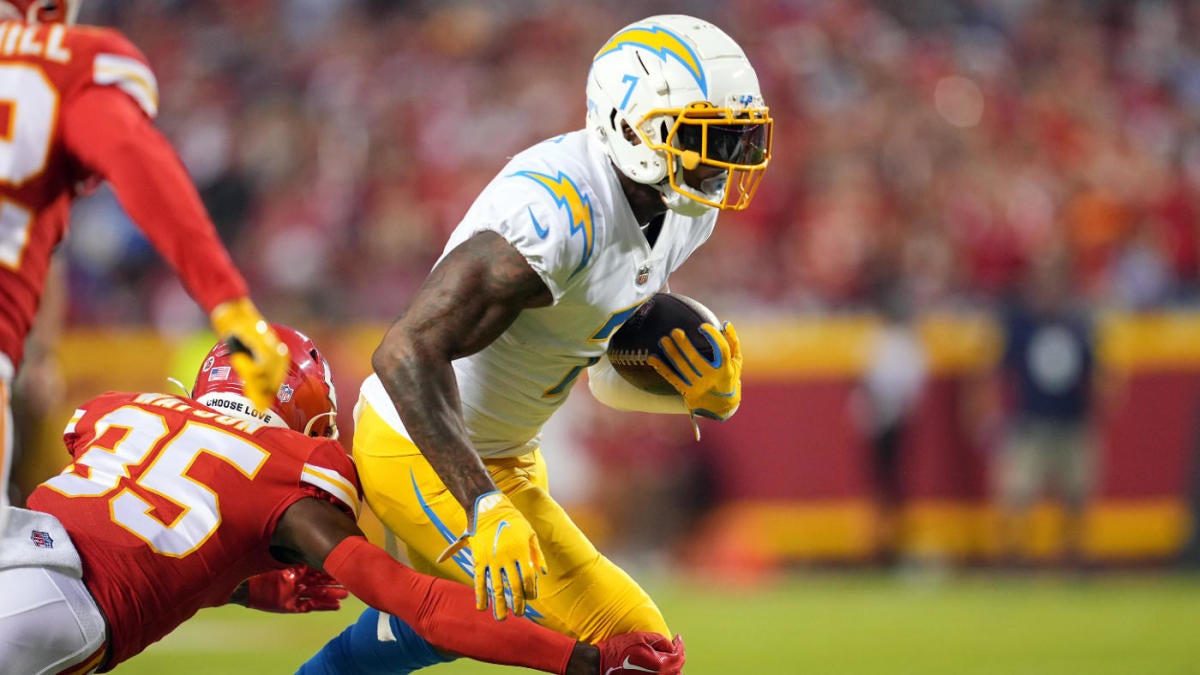 Kansas City Chiefs cornerback Jaylen Watson (35) against the Las