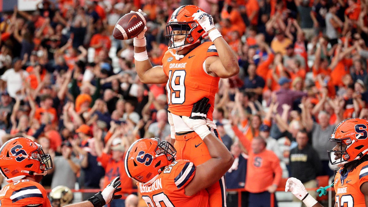 Syracuse beats Purdue on go-ahead touchdown in closing seconds