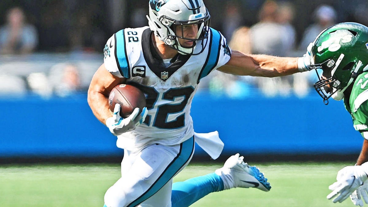 FA995 Christian McCaffrey Panthers Stiff Arm vs Eagles 8x10 11x14 16x20  Photo