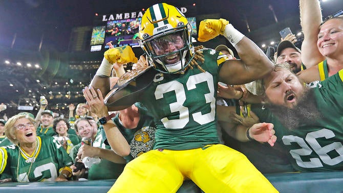 NFL: Chicago Bears at Green Bay Packers