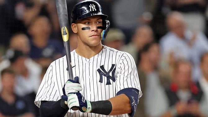 Pittsburgh Pirates v New York Yankees