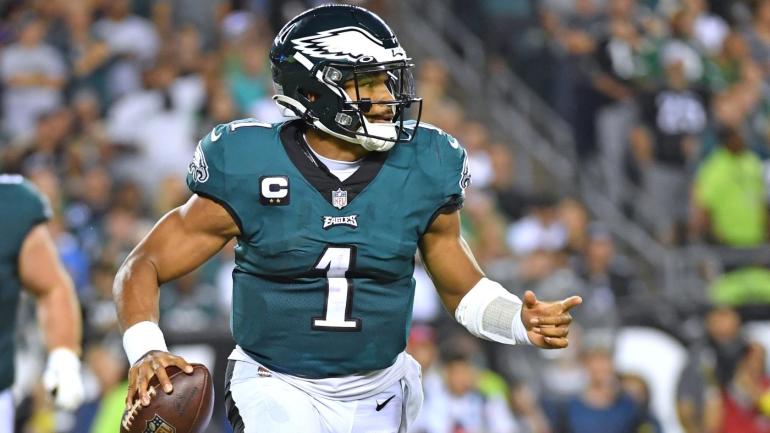 Eagles vs. Commanders prediction, odds, line, spread: 2022 NFL picks ...