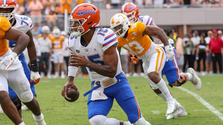 usatsi-19107813-anthony-richardson-gators-qb-1q-2022-1400.jpg