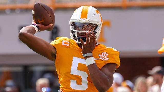 Tennessee QB Hendon Hooker Snubbed From Heisman Trophy Finalists