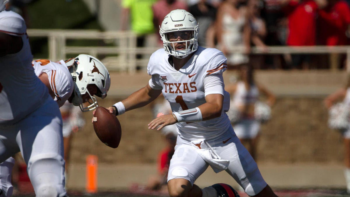 College football scores, schedule, NCAA top 25 rankings, games today: Texas, Oregon in action