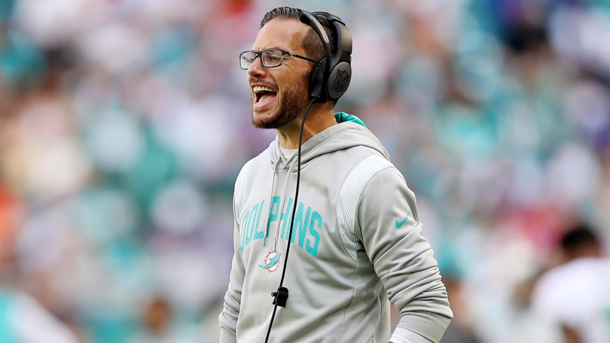 2023 week 2 NFL coach rankings: Dolphins' Mike McDaniel on the rise -  Sports Illustrated