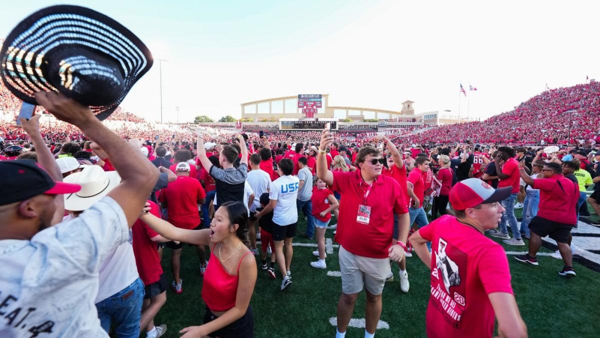 Texas Tech sponsor pays $50,000 fine for fans rushing field after win over Texas