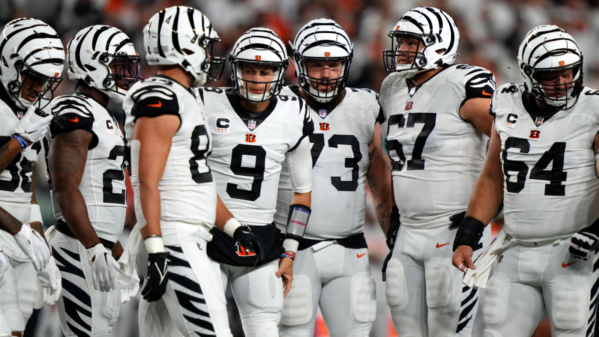 Bengals back to Super Bowl form? As Joe Burrow lauds O-line, here's how Cincy's playoff odds have soared