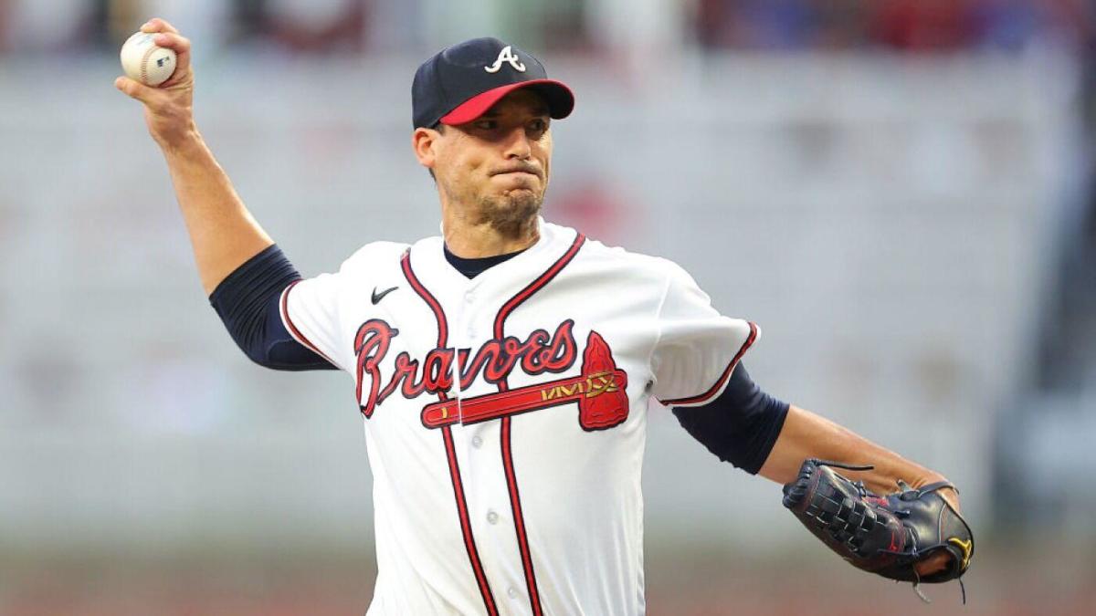 Braves sign Charlie Morton to new contract for 2023 season ahead