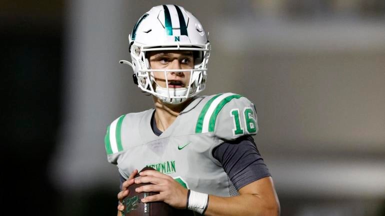 Texas commit Arch Manning breaks high school passing records previously ...