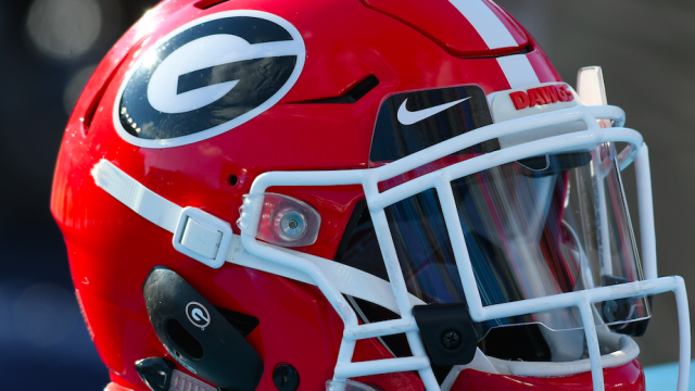 Georgia-Auburn kickoff at 3:30 p.m. on CBS - University of Georgia Athletics