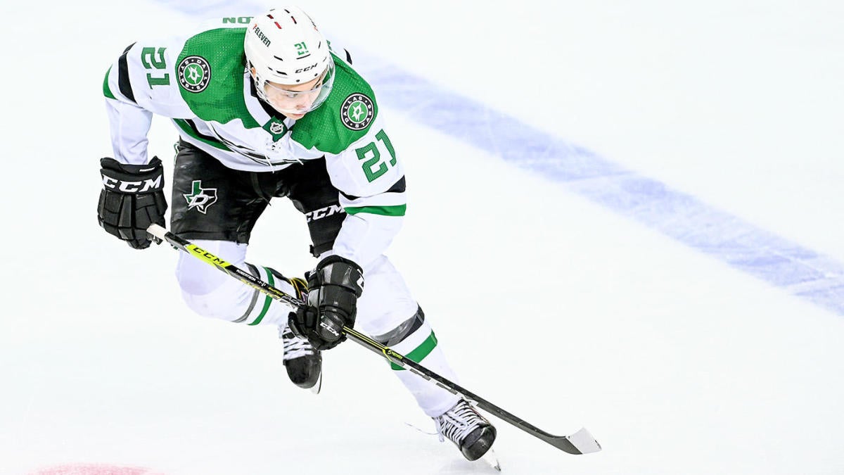 Not 'Just Jason': Jason Robertson, the Stars' Electric Winger, Is the Next  Face of Hockey - D Magazine