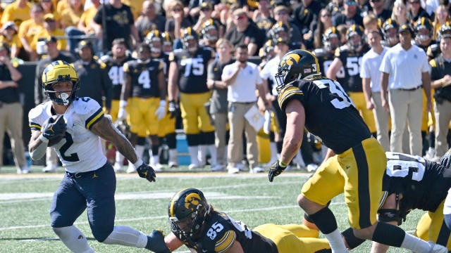 Mike Hart stretchered off field during Michigan's game at Indiana