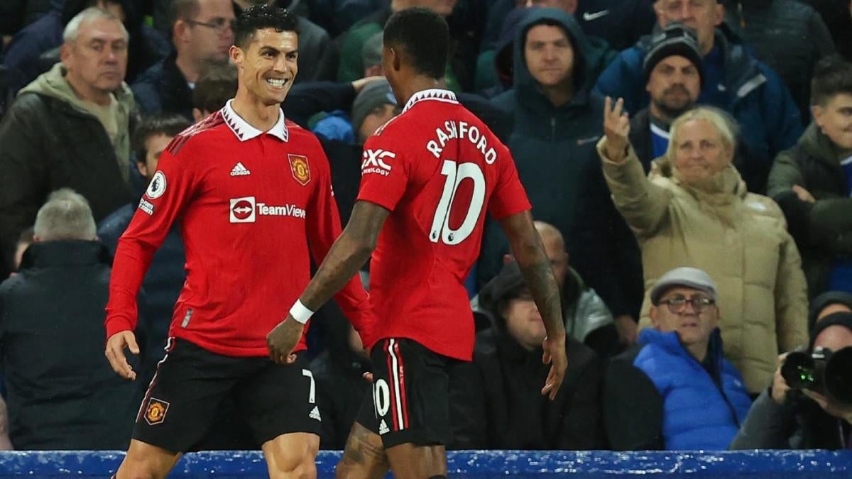 Cristiano Ronaldo reaches 700 club goals in Manchester United win