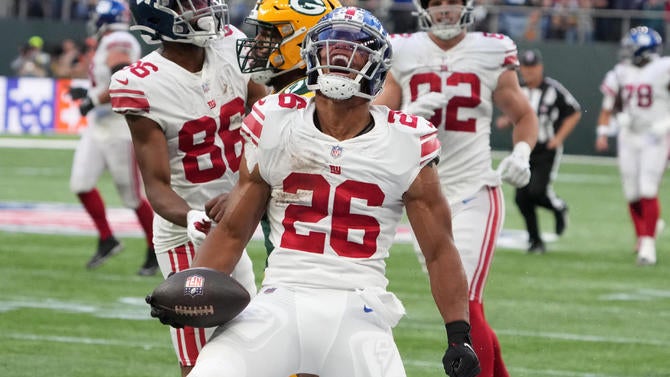 saquoncelebrate.jpg