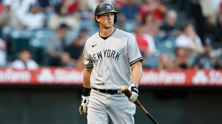 DJ LeMahieu Left Off Yankees' ALDS Roster With Foot Injury - CBSSports.com