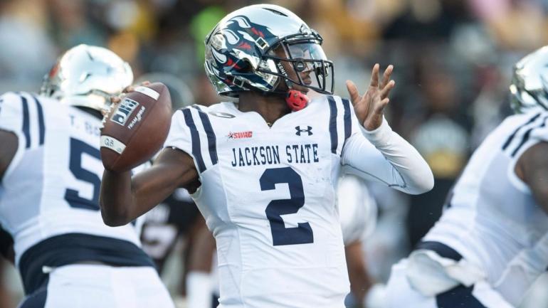 Jackson State Quarterback Shedeur Sanders Signs NIL Deal With Tom Brady ...