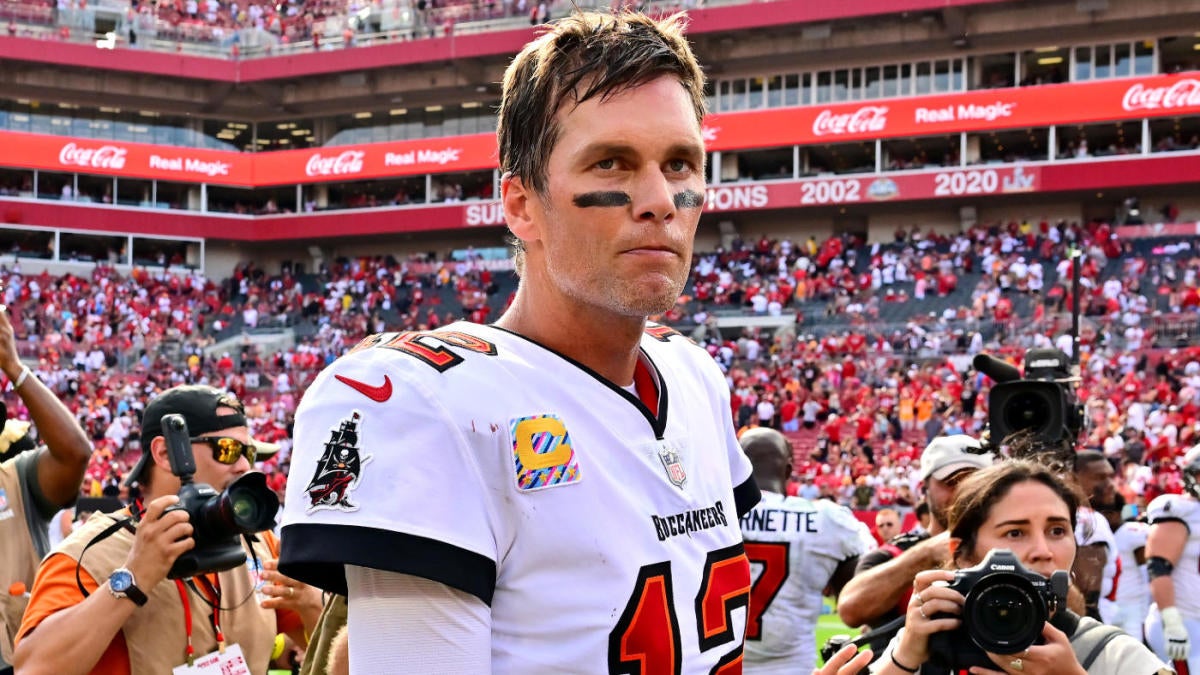 Sorting out NFL contenders pretenders entering Week 7: Tom Brady Bucs a big worry; only 2 in NFC East legit – CBS Sports
