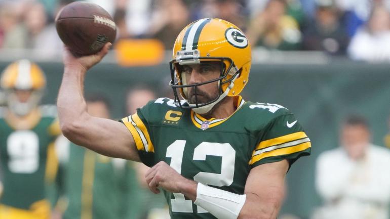 aaron-rodgers-cbs-usatsi-packers.jpg