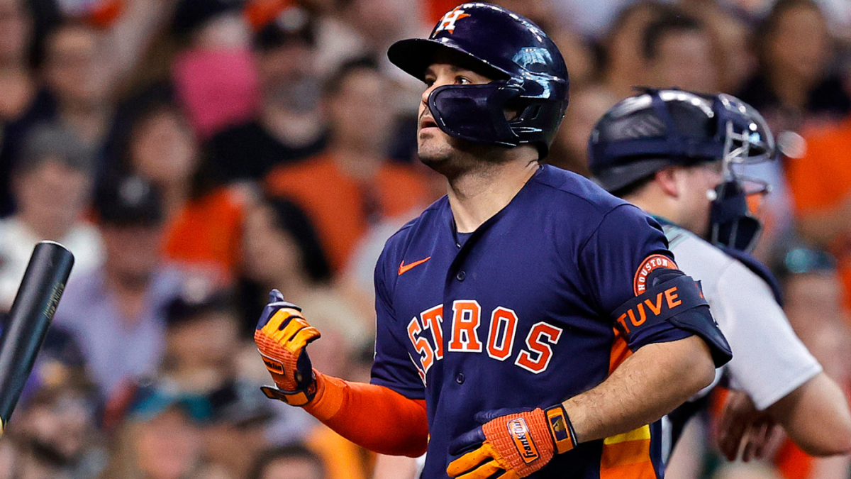 Jose Altuve Wins the Wildest Baseball Game of the Year, Of Course - WSJ
