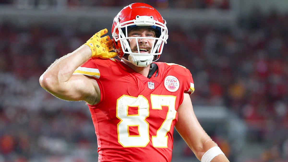 kelce with the chiefs