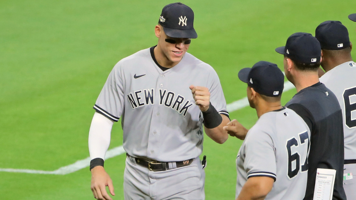 WATCH: Yankees' Aaron Judge makes diving catch to rob Astros' Alex Bregman  of RBI hit in ALCS Game 1 