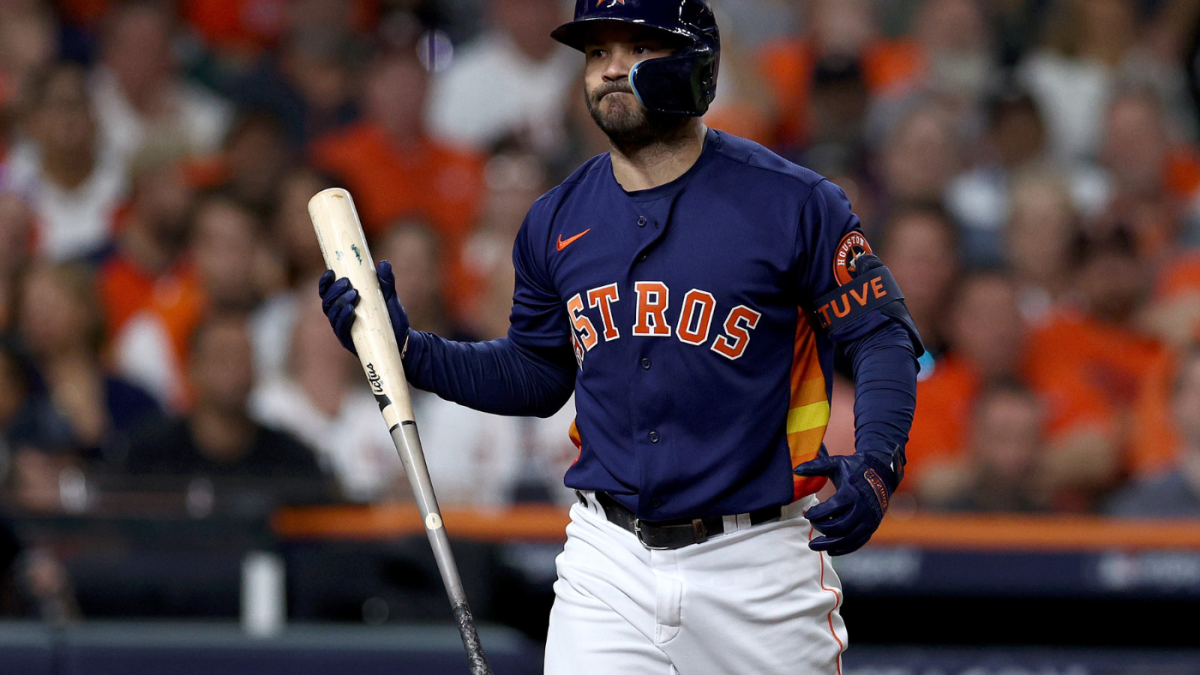 Altuve's dash lifts Astros over Yanks in Game 2, National Sports