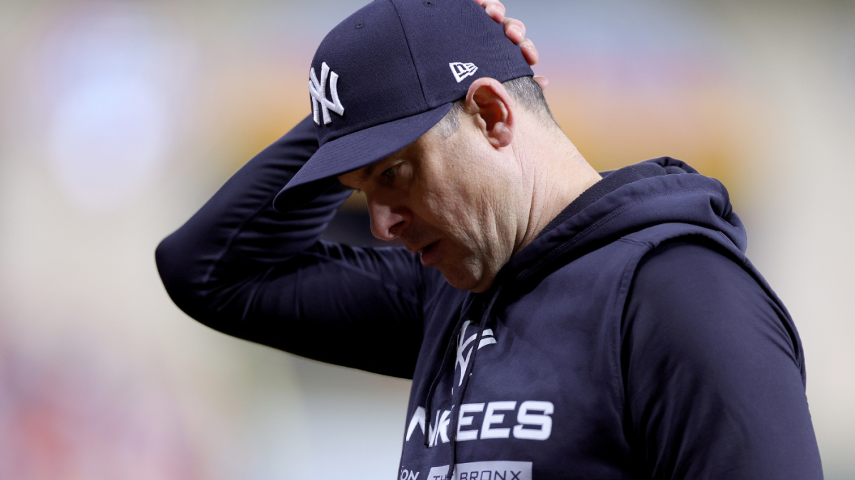 Yankees vs. Astros: Aaron Boone blames wind for knocking down