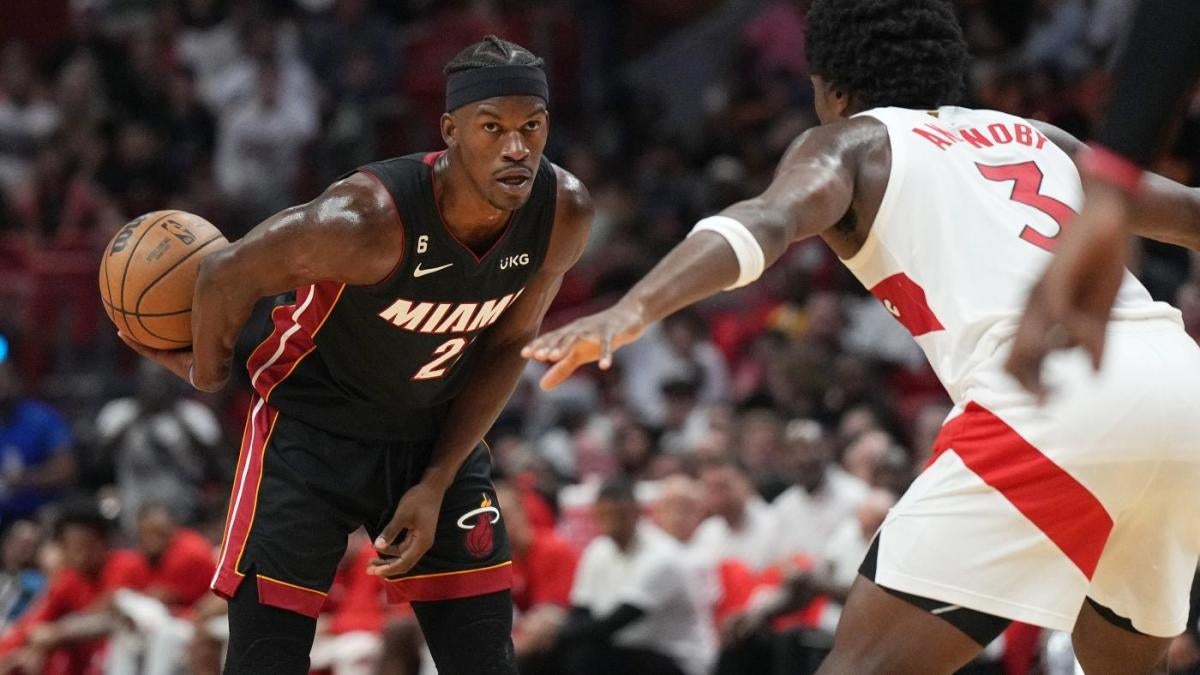 Miami HEAT on X: 1st East team to clinch a spot in the 2022 #WhiteHot  Playoffs 🔥 It's our 23rd appearance in the 34-year history of our  franchise, and the 11th under