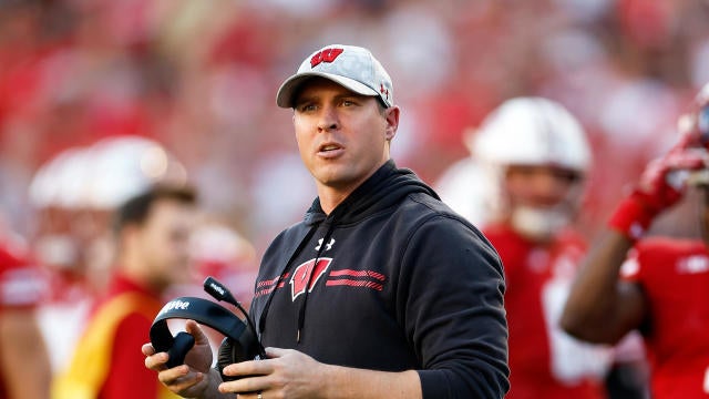 Wisconsin HC Paul Chryst FIRED — what you need to know about interim head  coach Jim Leonhard 