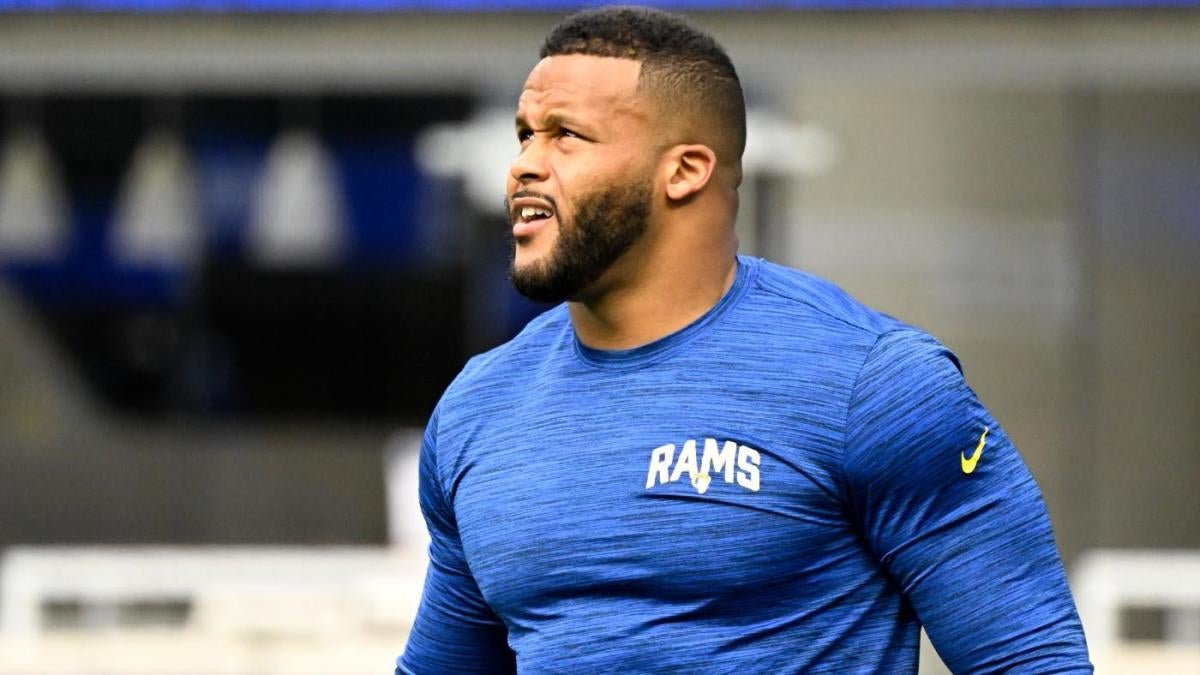 aaron donald no shirt