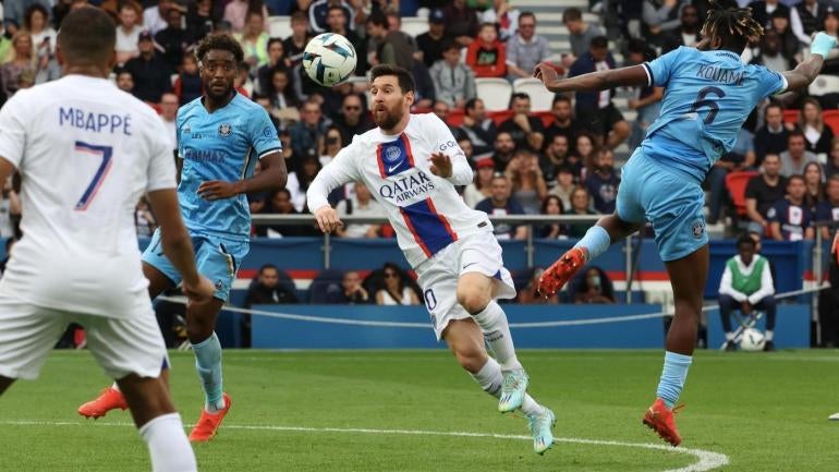 Lionel Messi Kylian Mbappe And Neymar Score As Psg Top Troyes In Seven Goal Thriller 3954