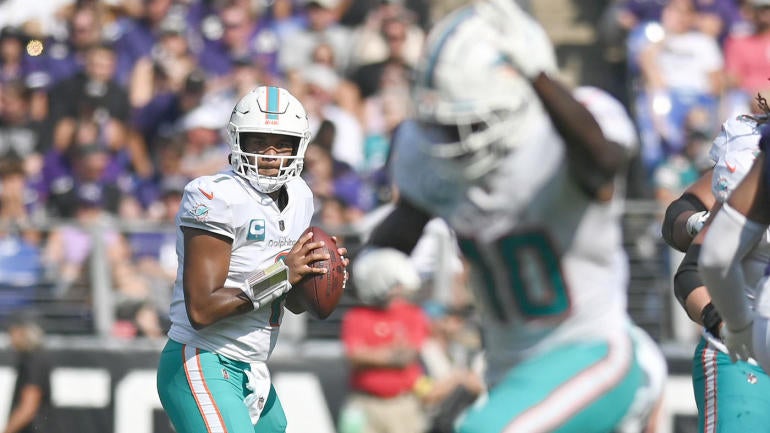getty-tua-tagovailoa-dolphins.jpg