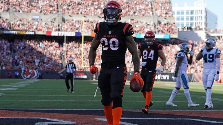 NFL scores, schedule, live Week 9 updates: Joe Mixon scores 4 TDs in