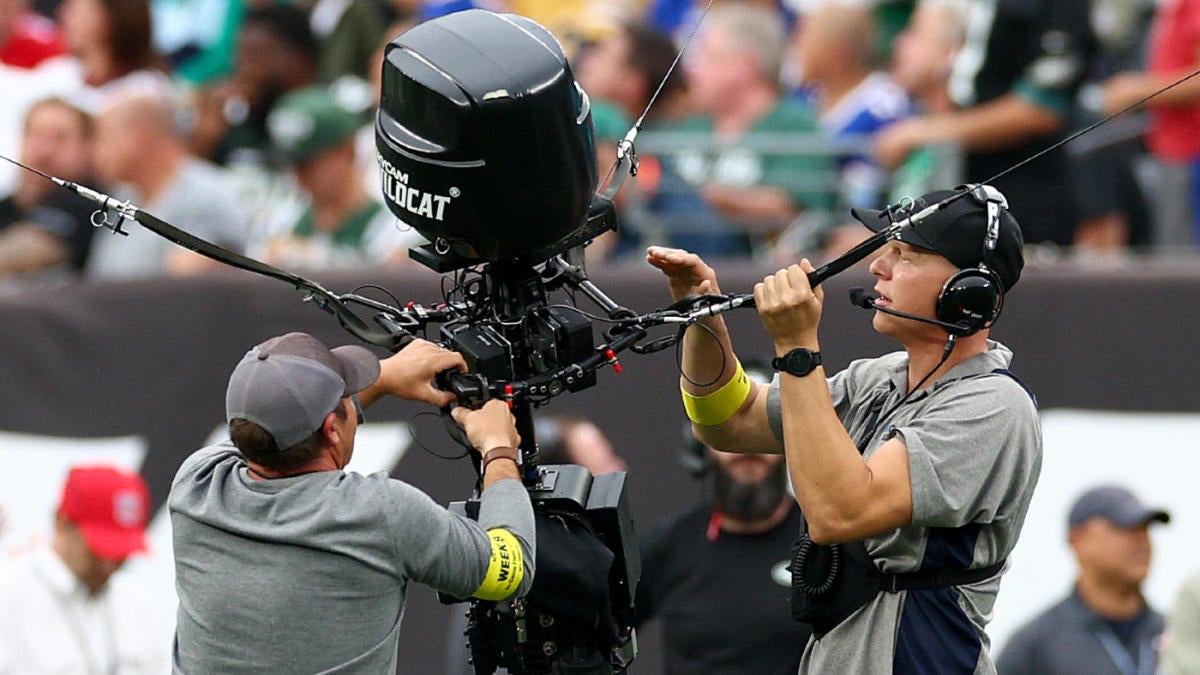 Bizarre delay: Bills-Jets game stopped for more than 10 minutes due to  SkyCam malfunction 